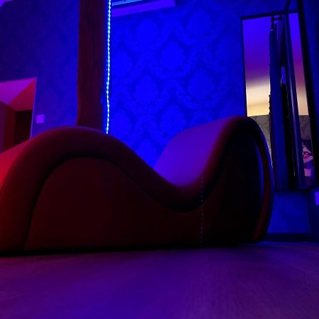 Love Room Avec Jacuzzi Prive Bonnetable Zewnętrze zdjęcie